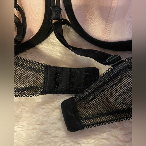 B.Tempt’d Ciao Bella Balconette Demi cup soft lace bra from Macy’s size 34B - Picture 8 of 11